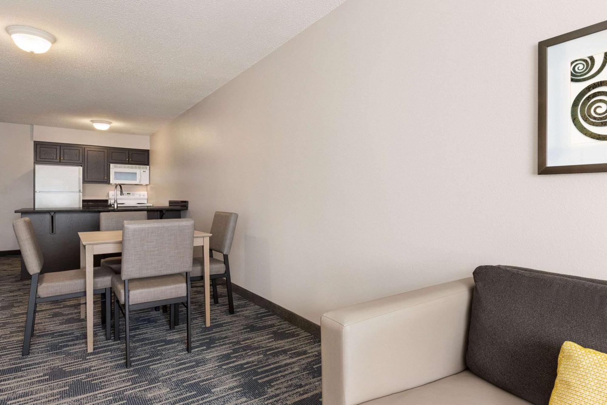 Country Inn & Suites By Radisson, St Cloud East, Mn Saint Cloud Εξωτερικό φωτογραφία